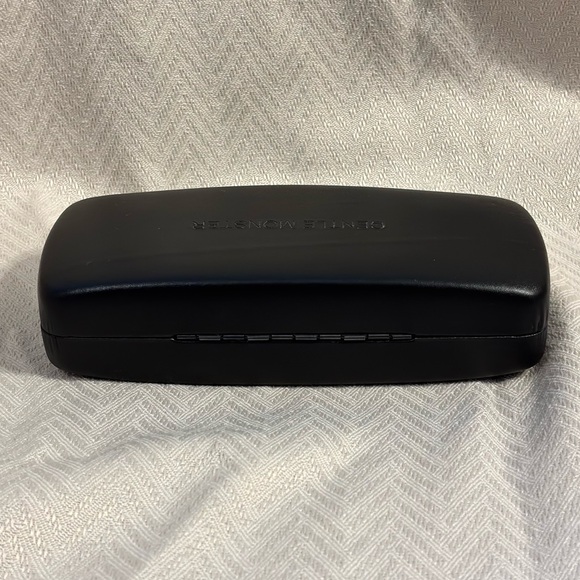 Gentle Monster Black Hard Shell Sunglasses Eyeglasses Case main image 10